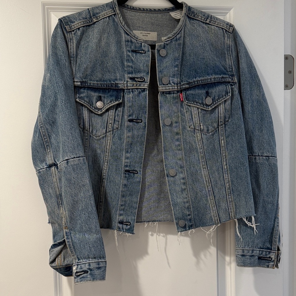 Levi's Blue Jean Jacket with Frayed Hem